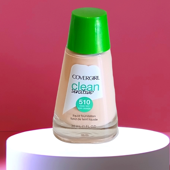 COVERGIRL Makeup Nwtcovergirl Clean Sensitive Liquid Foundation 5
